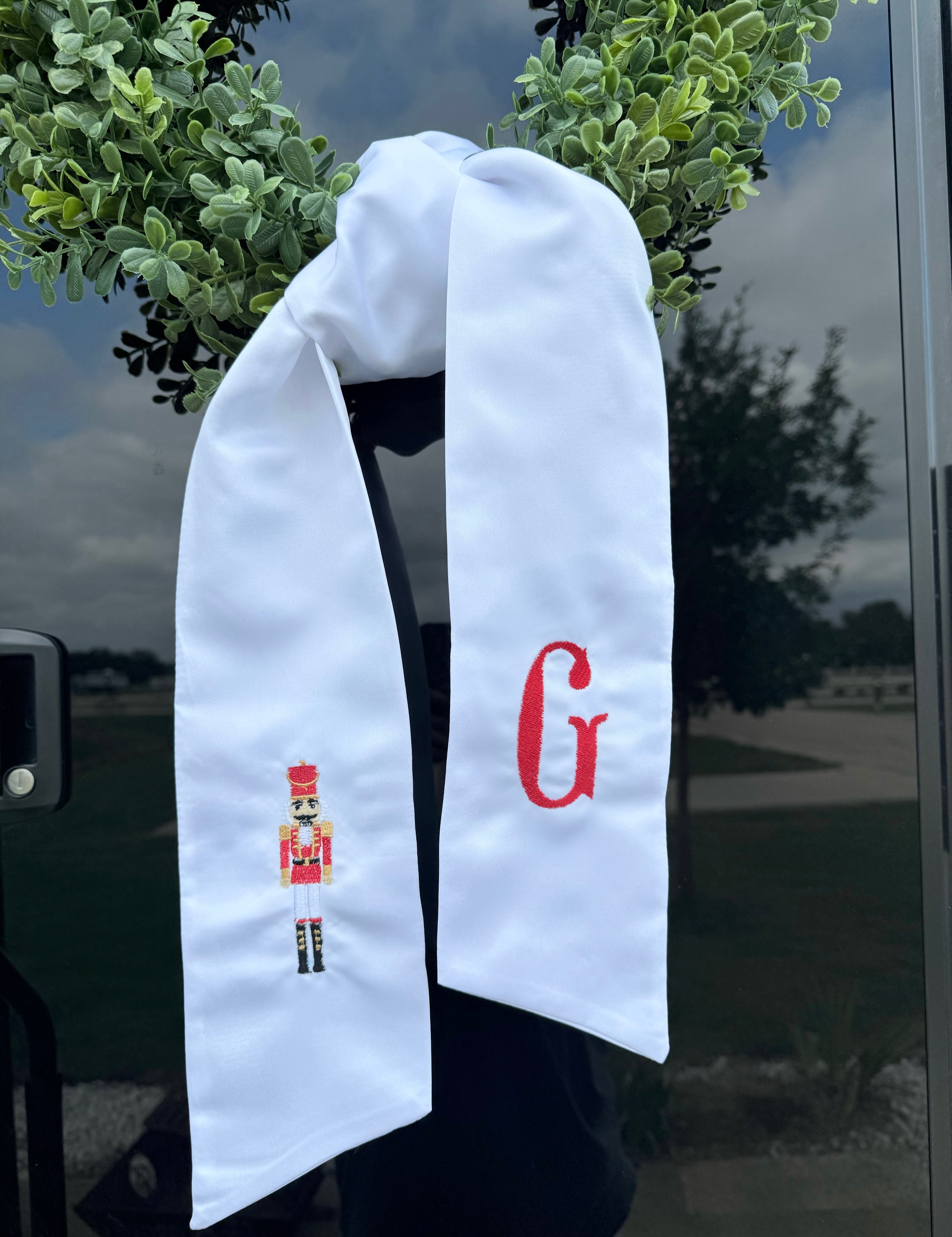 Holiday embroidered wreath sash