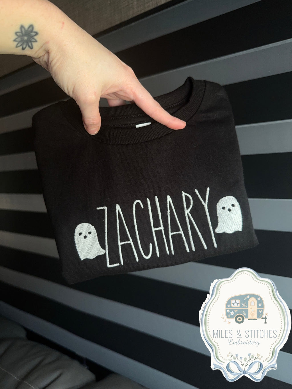Glow spooky youth tee