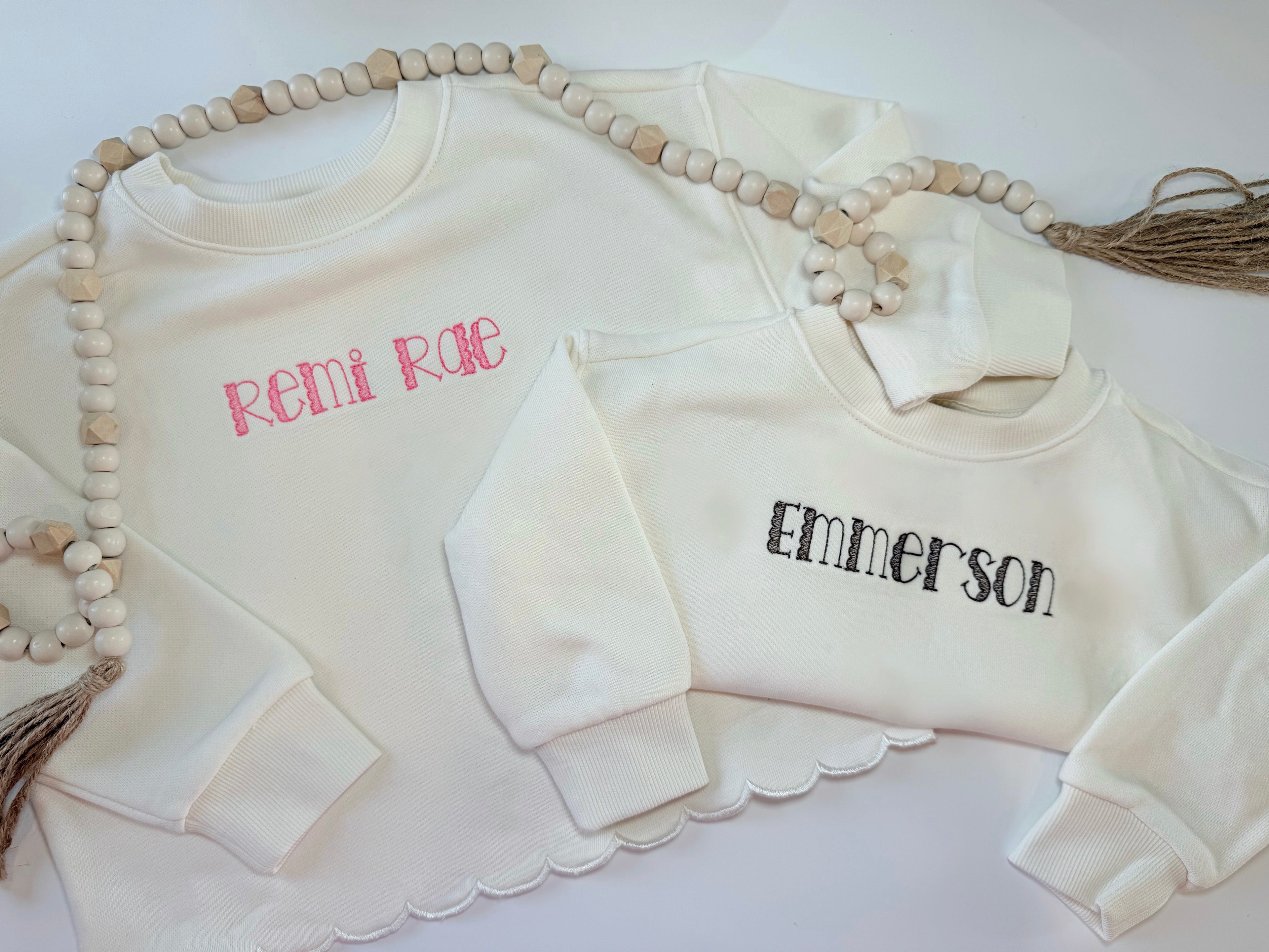 Embroidered Scallop Set