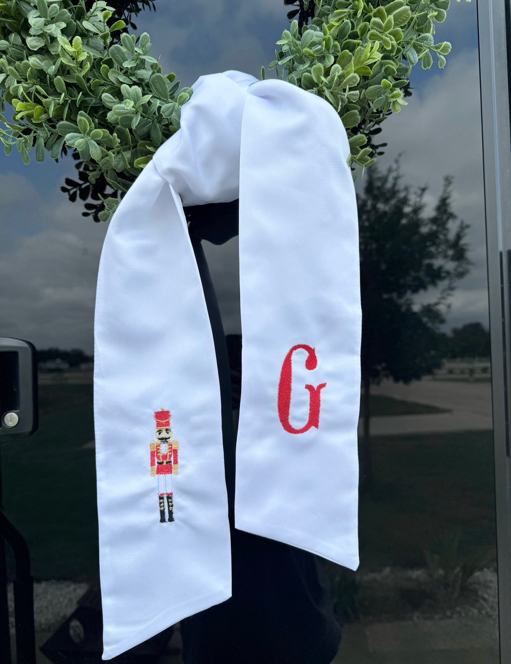 Holiday embroidered wreath sash