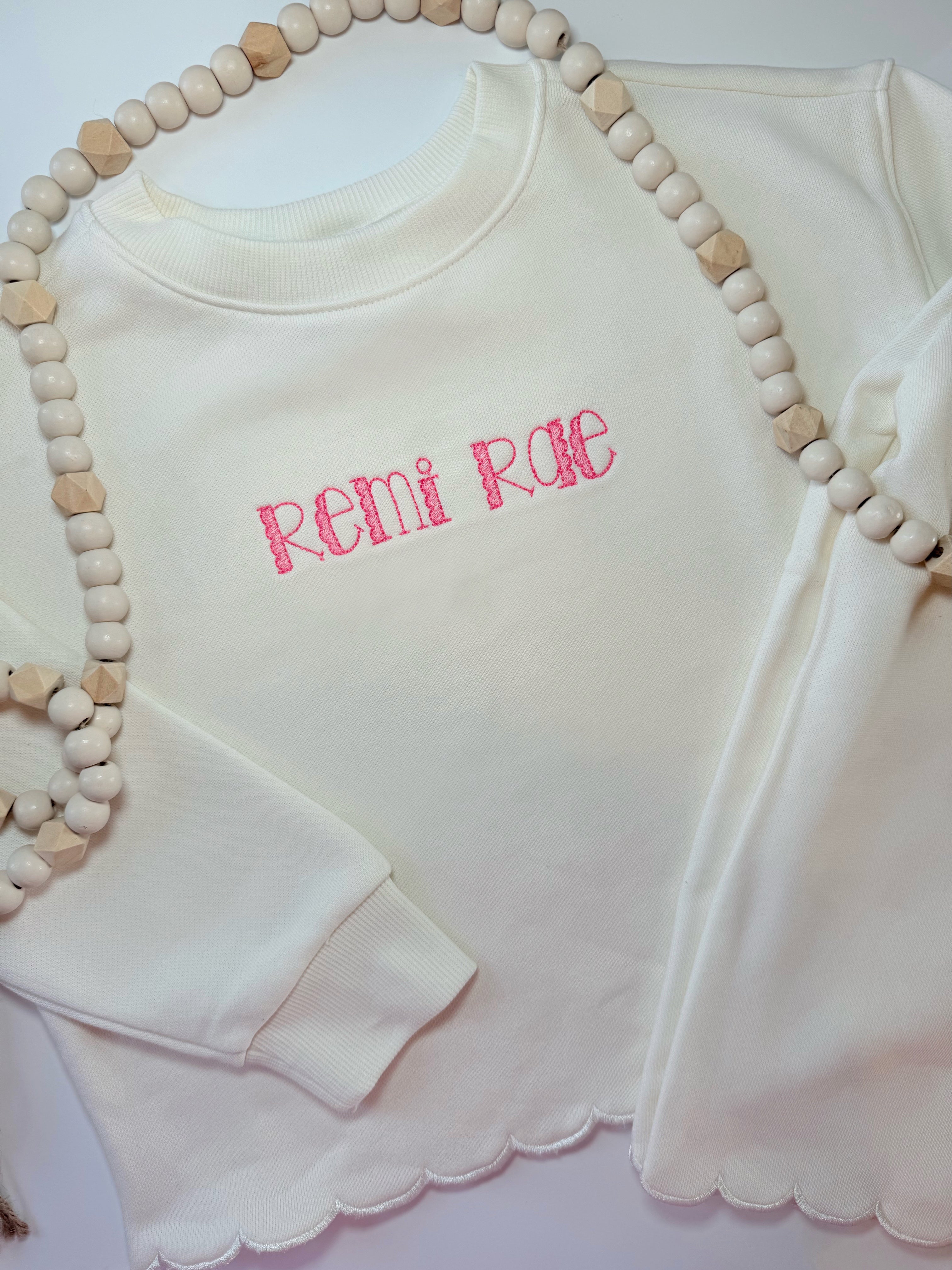 Embroidered Scallop Set